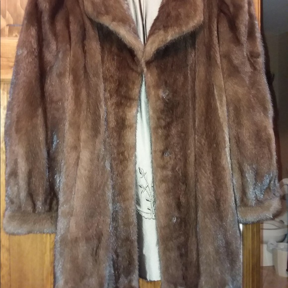 real mink fur coat- like new! Custom made. - Picture 5 of 8